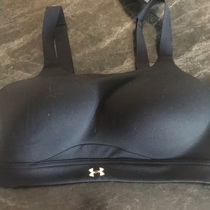 NWOT UA sports bra